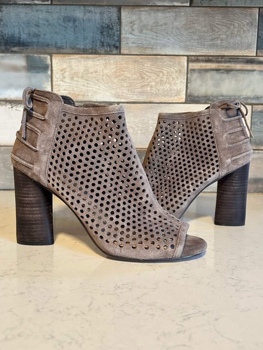 Gianni Bini Taupe Perforated Suede Open-Toe Block Heel Booties Size 9M
